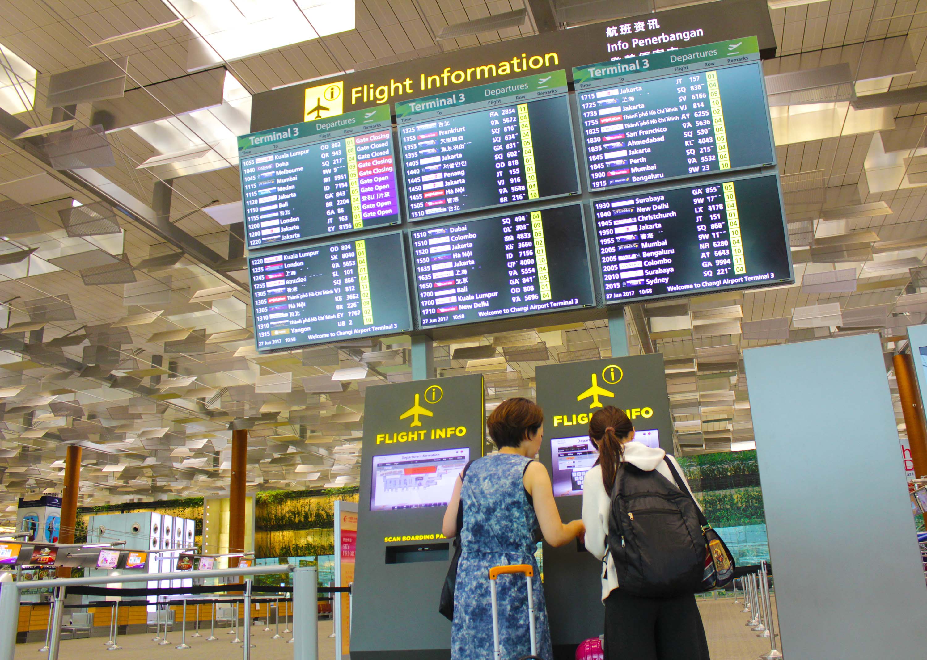 摄图网_330905320_飞行情报栏 航班信息板 (非企业商用).jpg