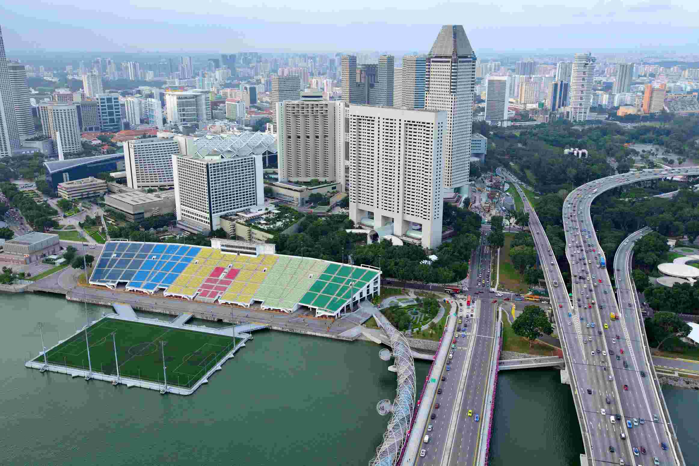 摄图网_328128990_新加坡商业区地标建筑银行财富码头景观港口海岸商业办公室(非企业商用).jpg