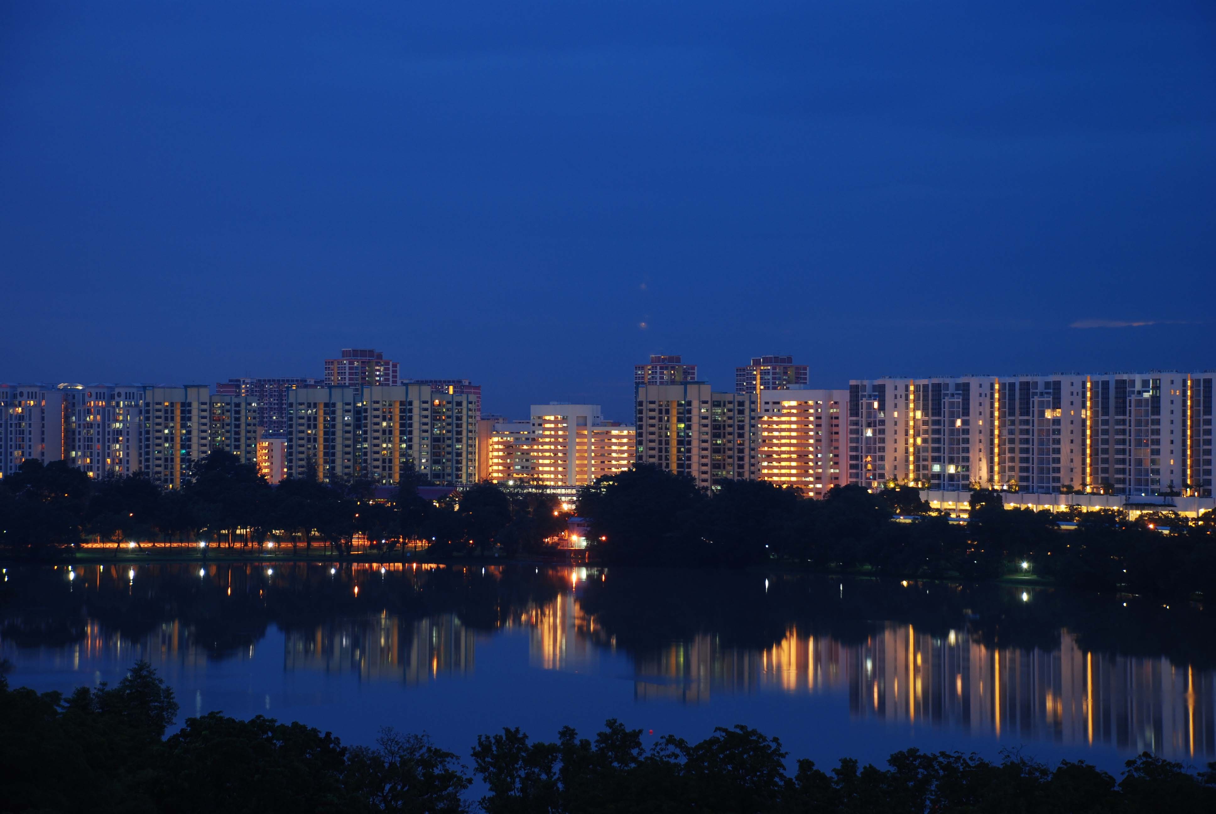 摄图网_320105383_新加坡住房庄园建筑学蓝色反射城市场景天空建筑物景观财产高度(非企业商用).jpg